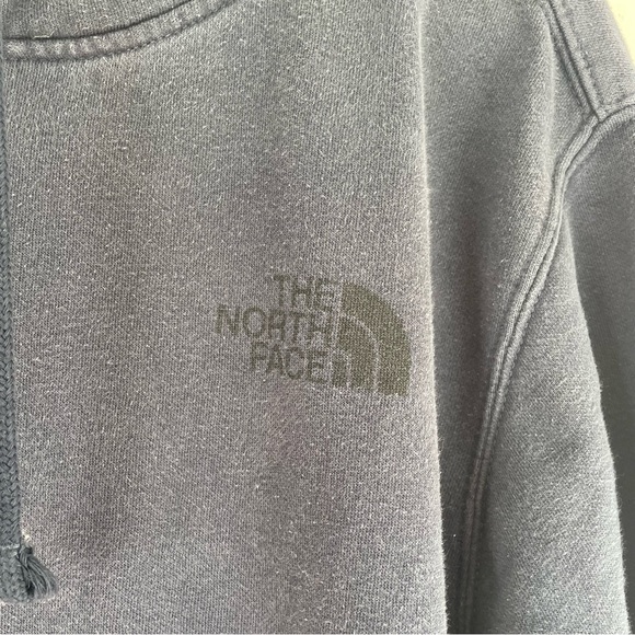 The north face sweatshirt - Picture 3 of 5